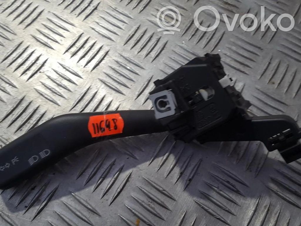 Commodo de clignotant   1K0953513,CZK03,1K0953513,CZK03