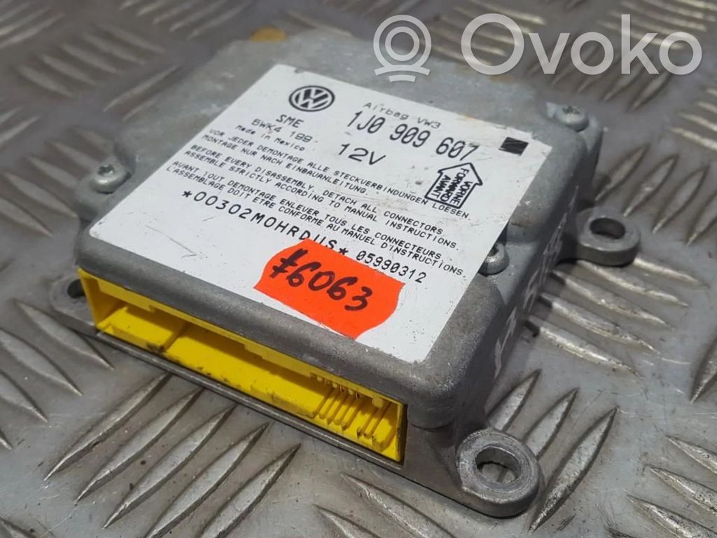 Volkswagen PASSAT B5 Centralina/modulo airbag