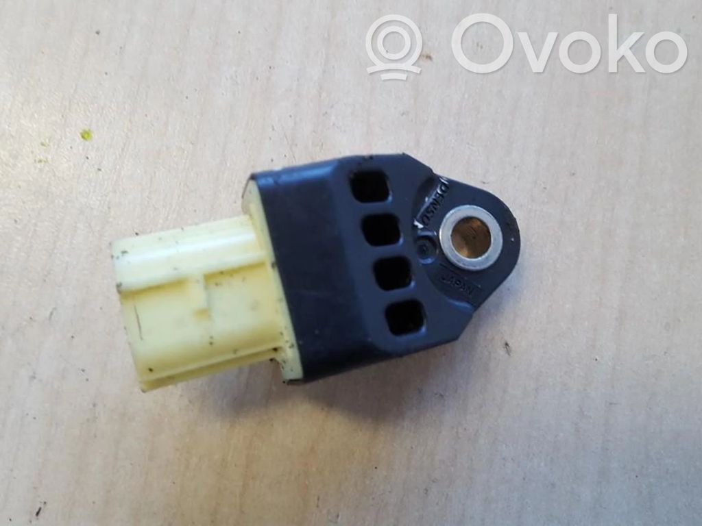 Toyota RAV 4 (XA30) Senzor impact/declanșare airbag 