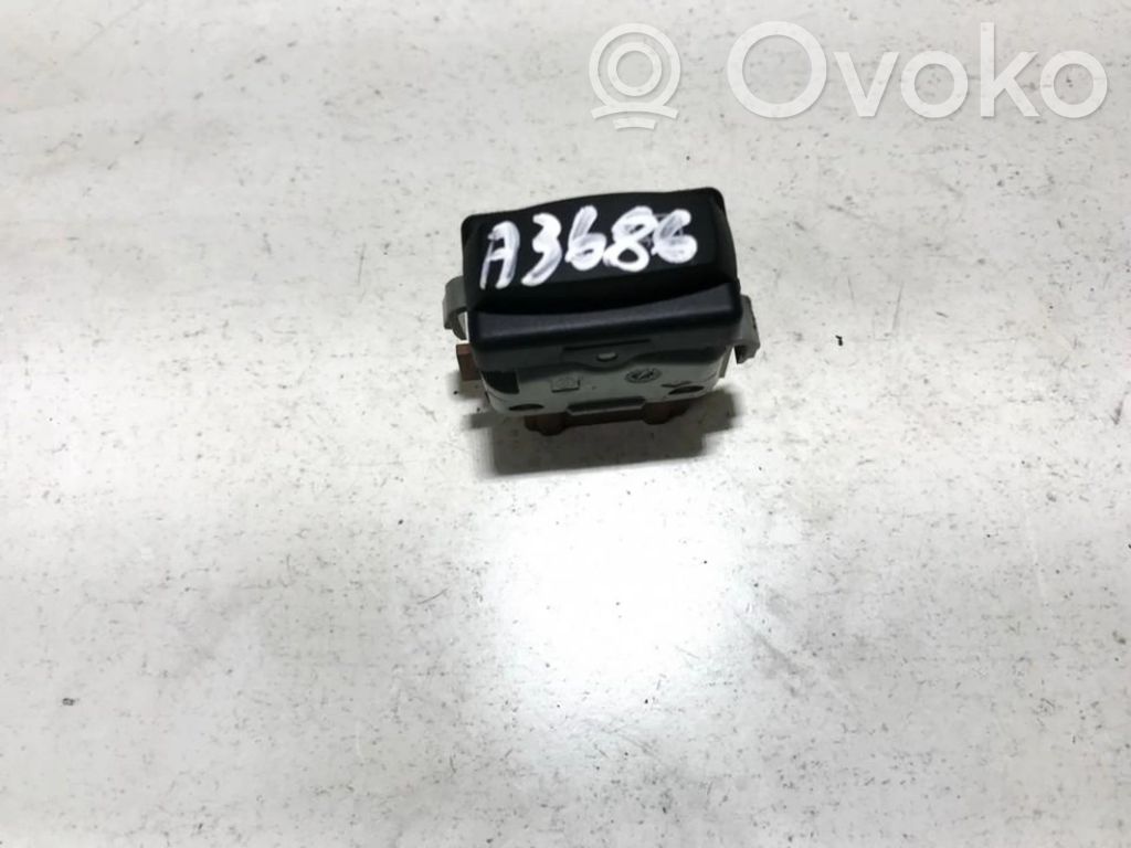 Windscreen/window heater switch   446719,2263,2263,446719