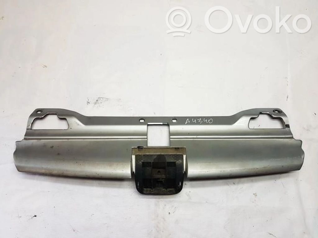 Peugeot 406 Griglia anteriore 
