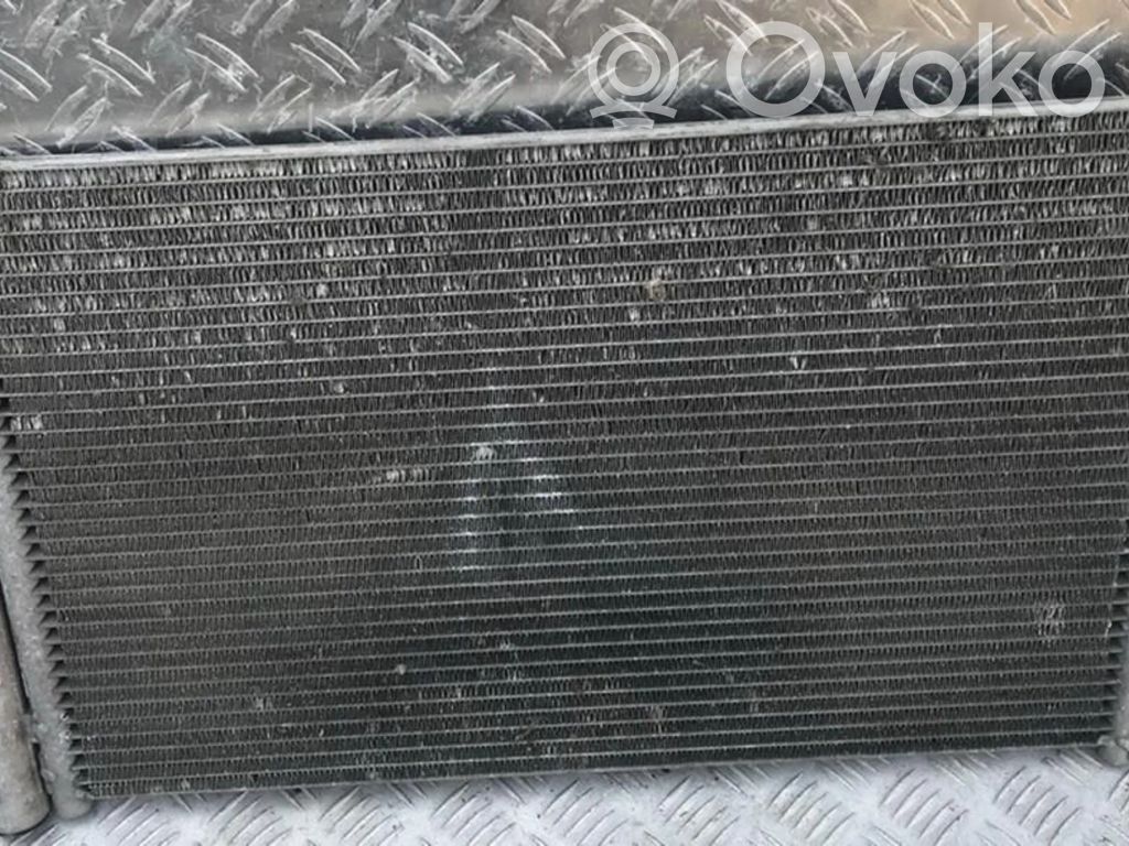 Radiateur condenseur de climatisation
