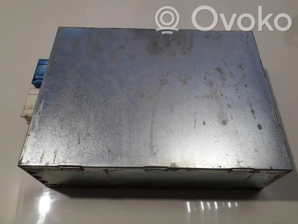 GPS-navigaation ohjainlaite/moduuli   6911221,11645300,037138052,11645300,6911221