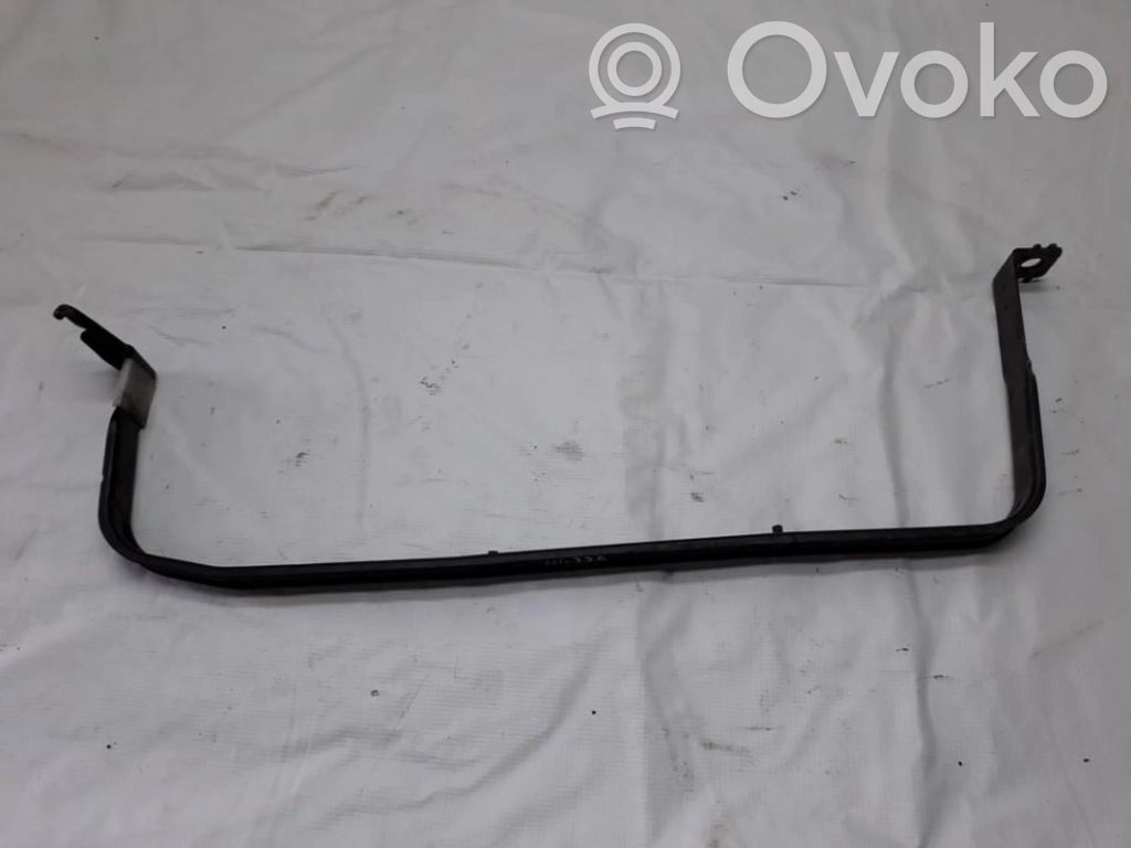 Volvo V50 Polttoainesäiliön kannake 