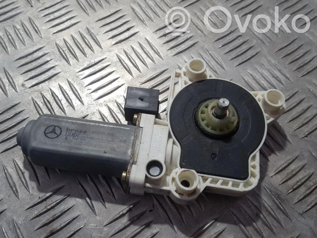 Mercedes-Benz E W211 Motor macara geam ușă spate 