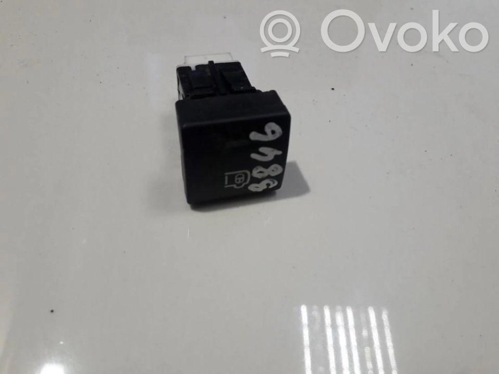 Botón interruptor de bloqueo de puertas   96583098XT,96583098XT