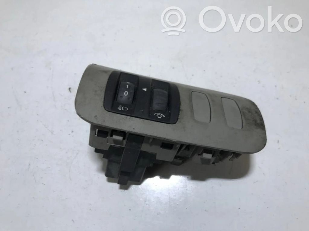 Renault Megane II Interruttore di regolazione livello altezza dei fari 