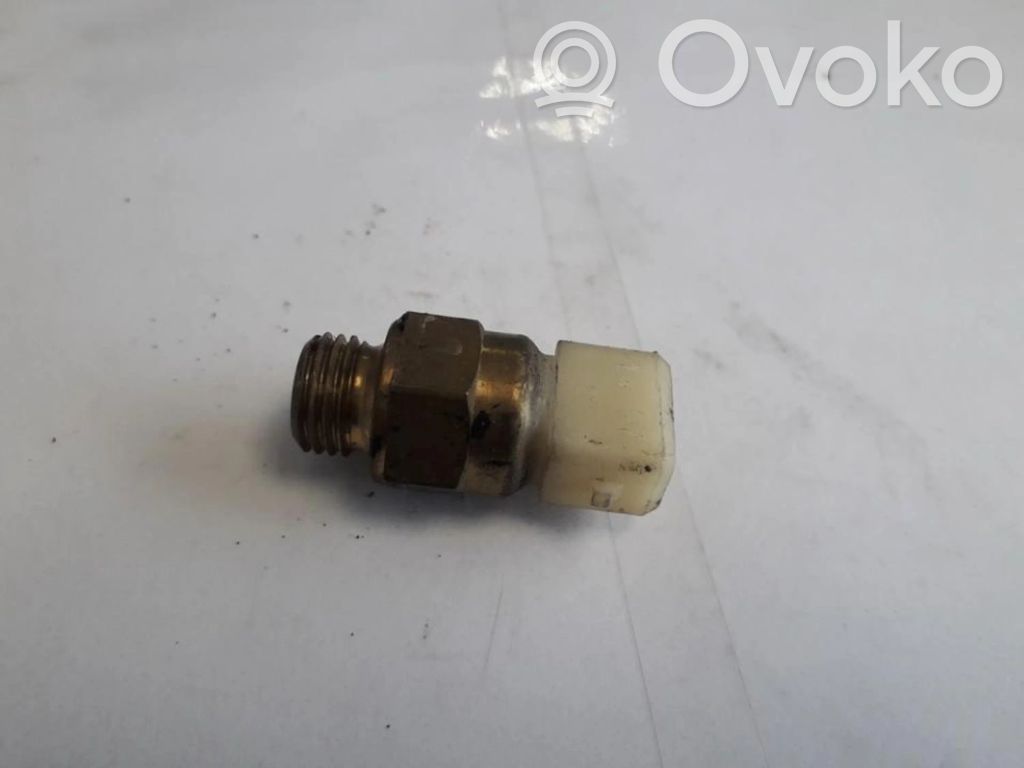 BMW 5 E39 Coolant temperature sensor 