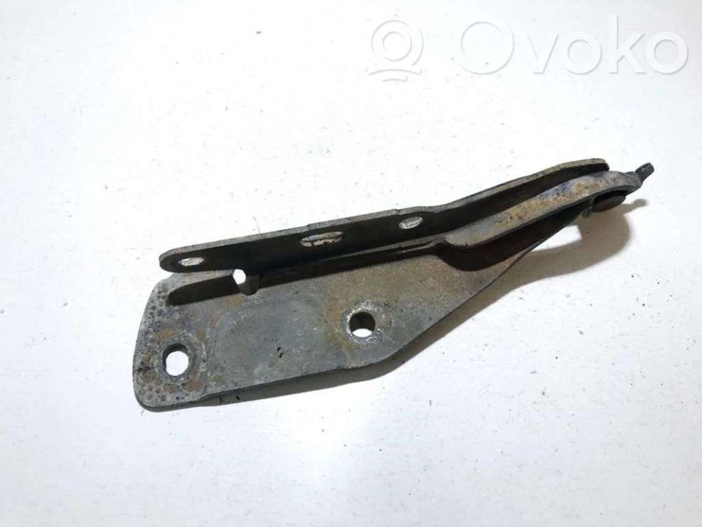 Engine bonnet/hood hinges