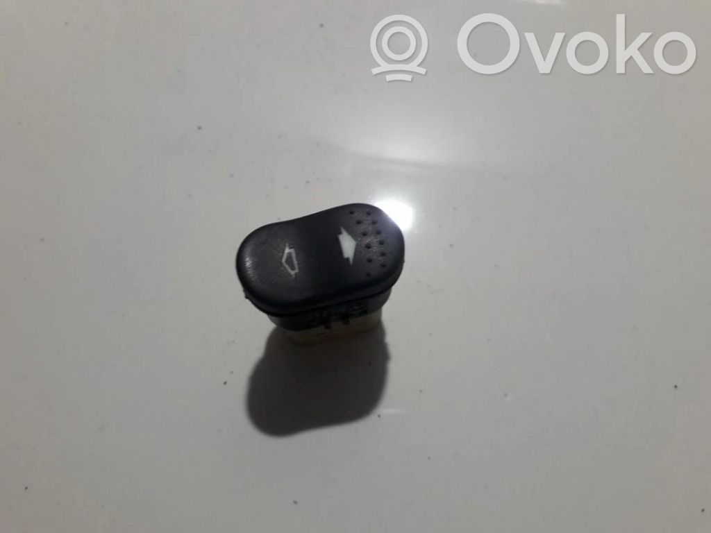 Ford Focus Interrupteur commade lève-vitre 