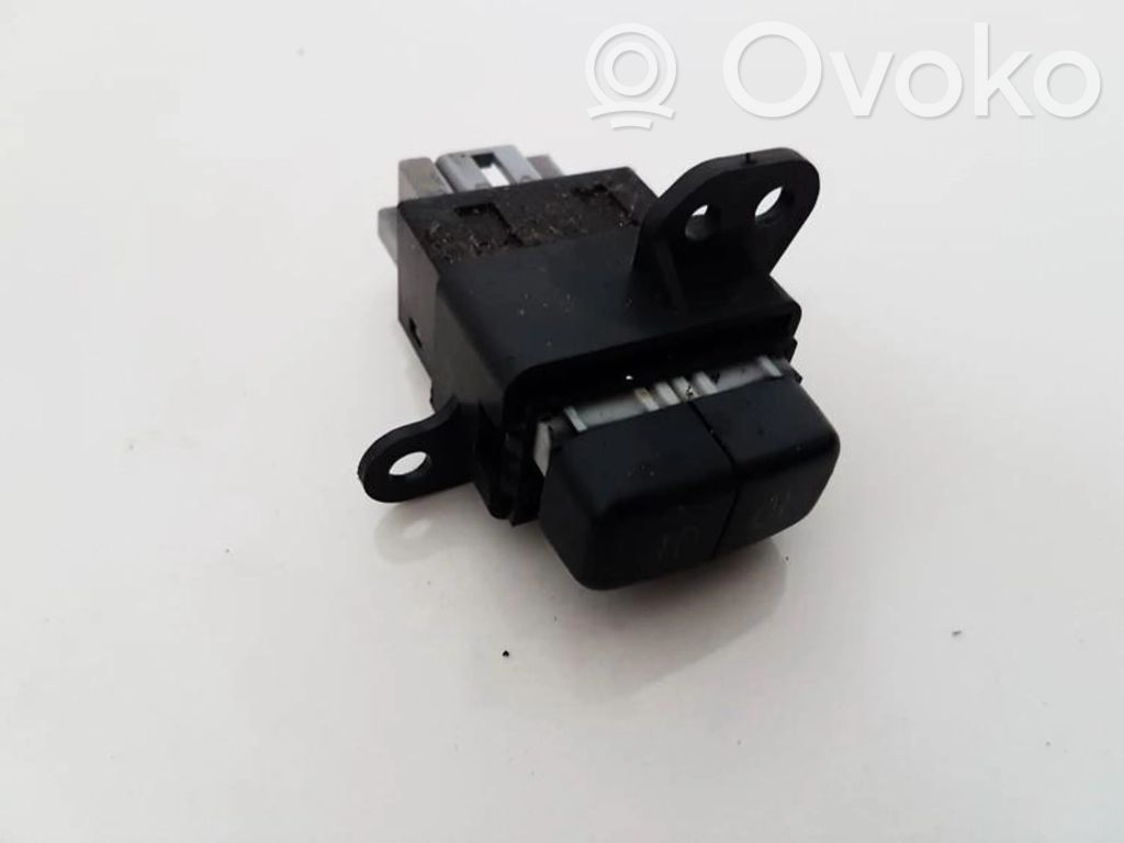 Sumuvalojen kytkin   3K06,3K06