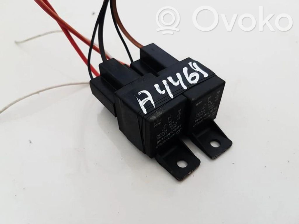 Alte relee   SCB1M1240,SCB1M1240