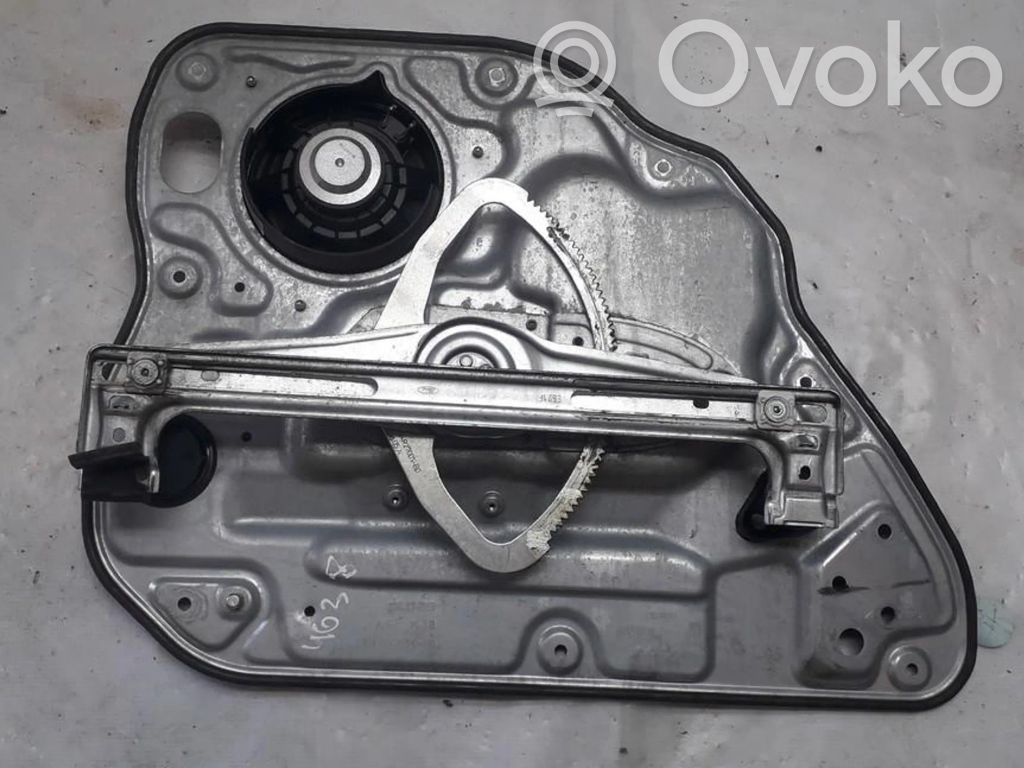 Volvo S40 Regulador con motor de la ventanilla de la puerta corredera