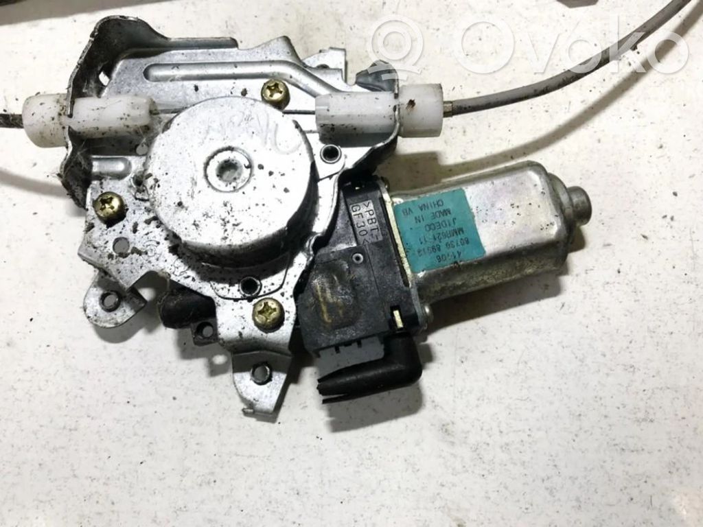 Nissan X-Trail T30 Rear door window regulator motor 