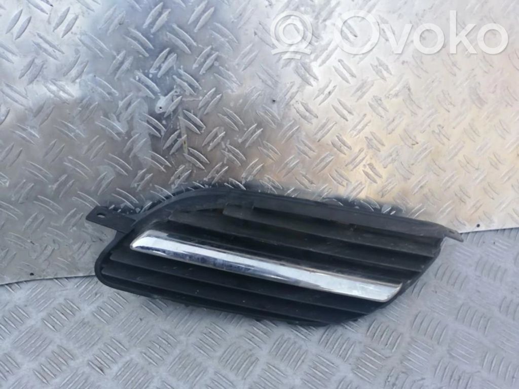 Nissan Almera Tino Griglia anteriore