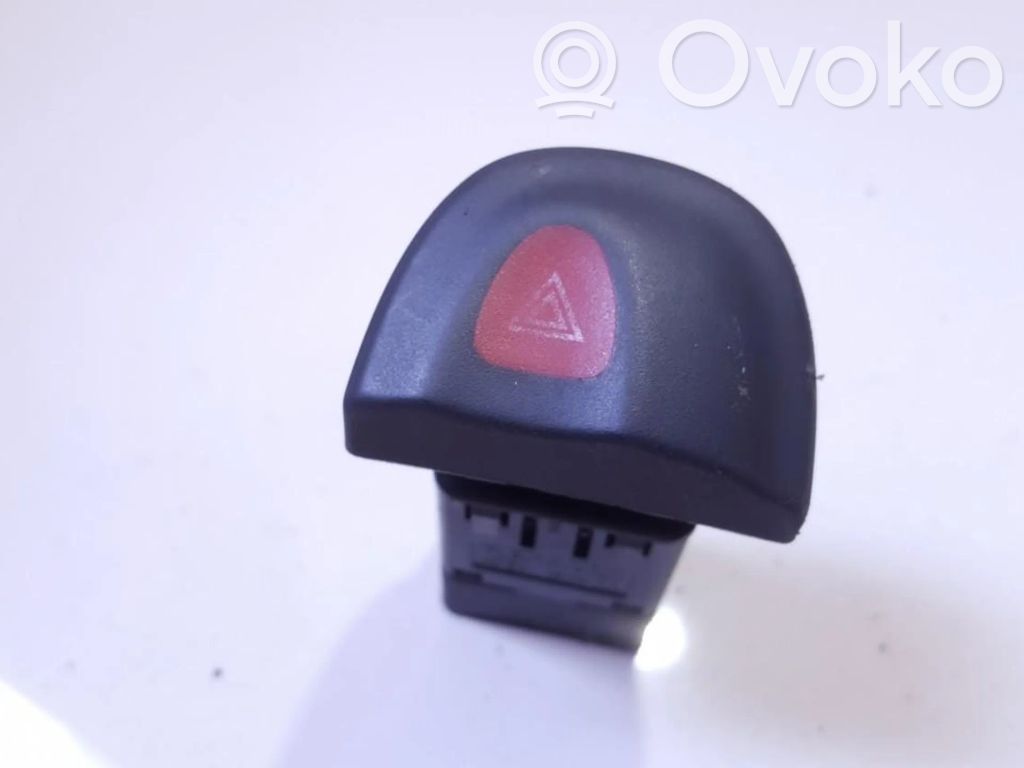 Renault Megane I Botón interruptor de luz de peligro 