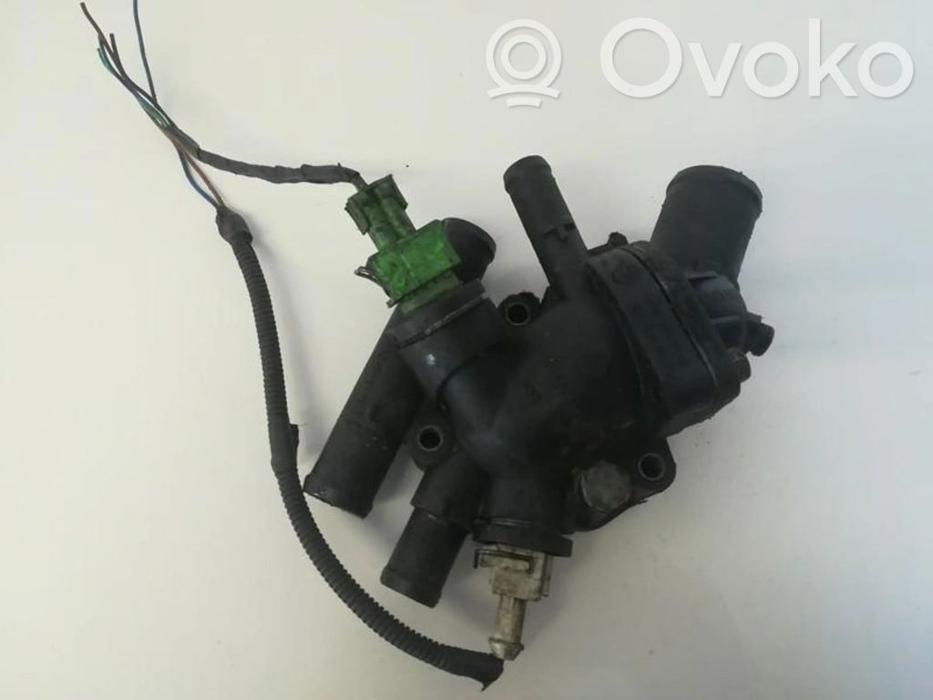 Volvo S40, V40 Tubo flessibile del liquido di raffreddamento del motore