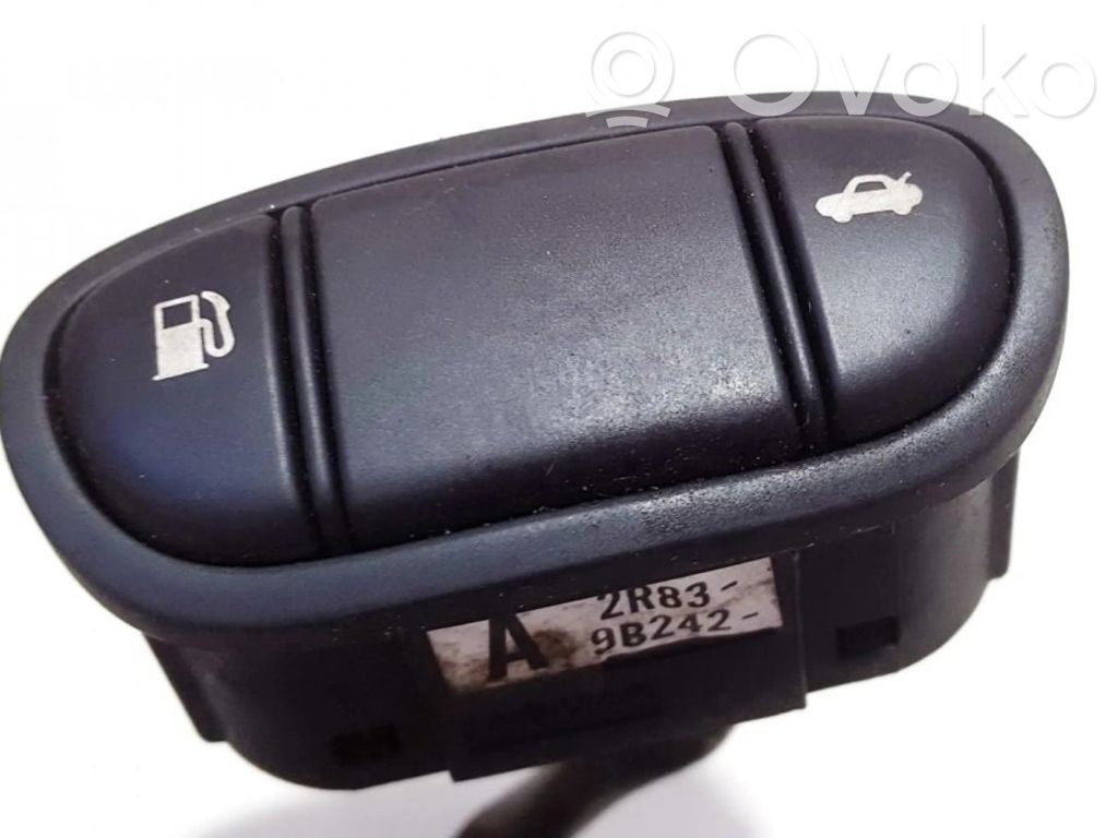 Interruptor para abrir la puerta trasera   2R839B242,2R839B242,2R839B242,2R839B242