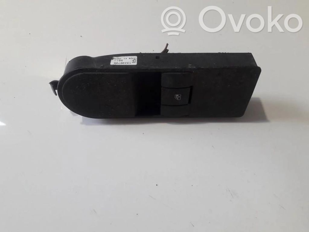 Comutator comandă geamuri electrice   13228709,3326K1,13228709,3326