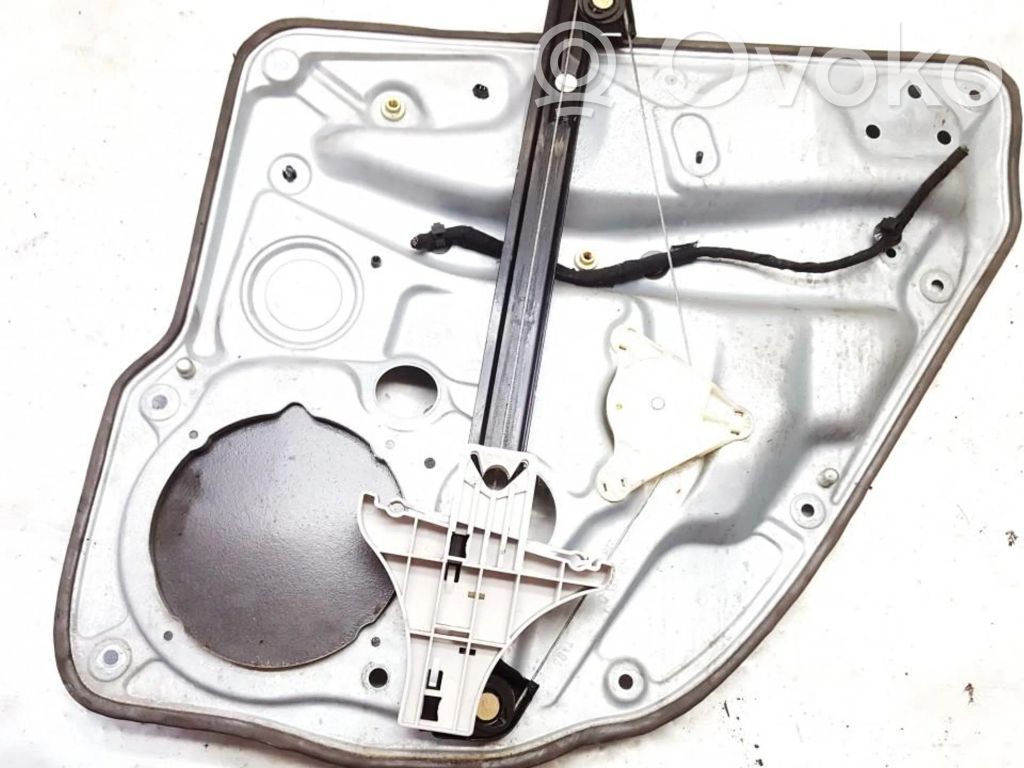 Volkswagen Golf IV Macara ușă glisantă cu motor 