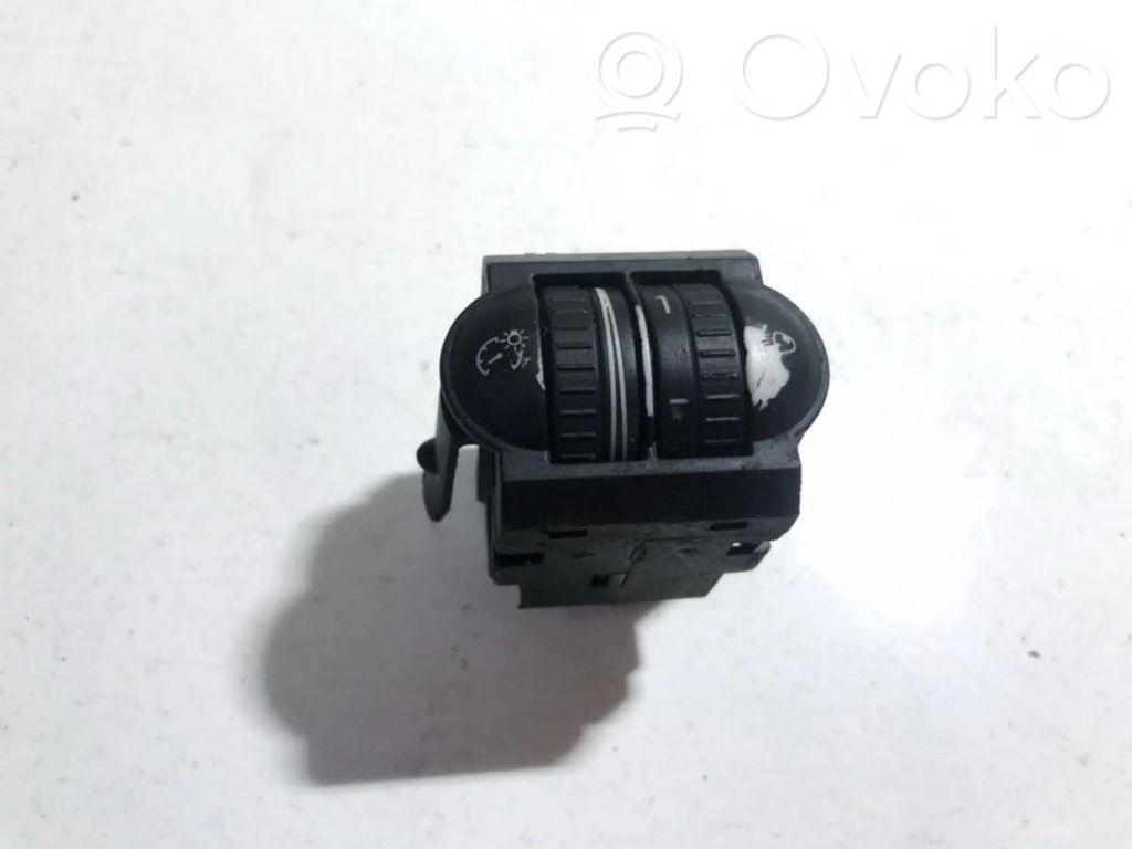 Volkswagen Golf V Comutator control nivel faruri