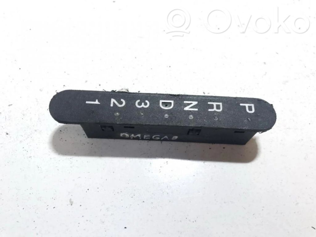 Opel Omega B1 Otros repuestos del interior 