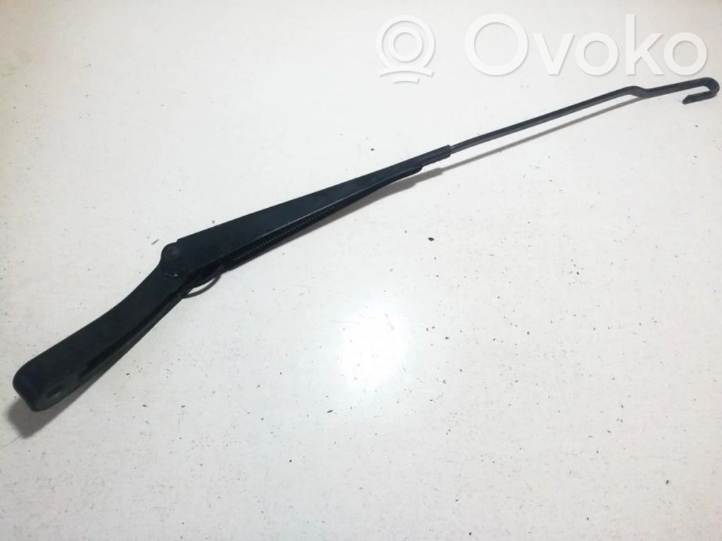 Ford Mondeo Mk III Braccio della spazzola tergicristallo posteriore