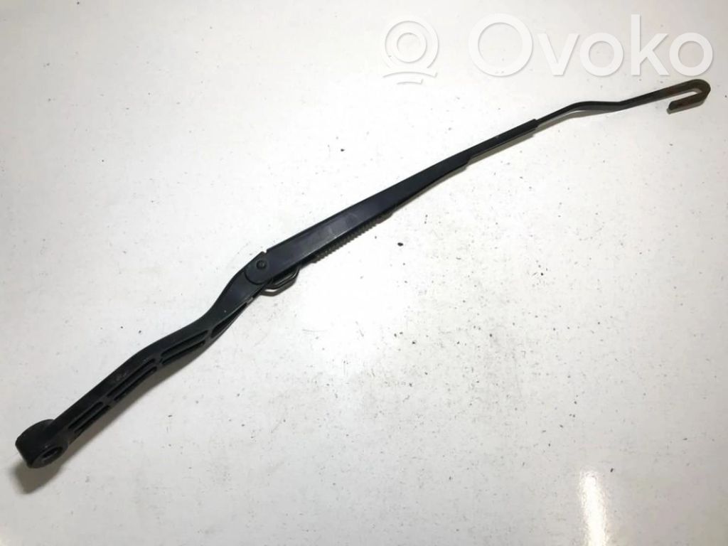 Opel Vectra C Braccio della spazzola tergicristallo anteriore 