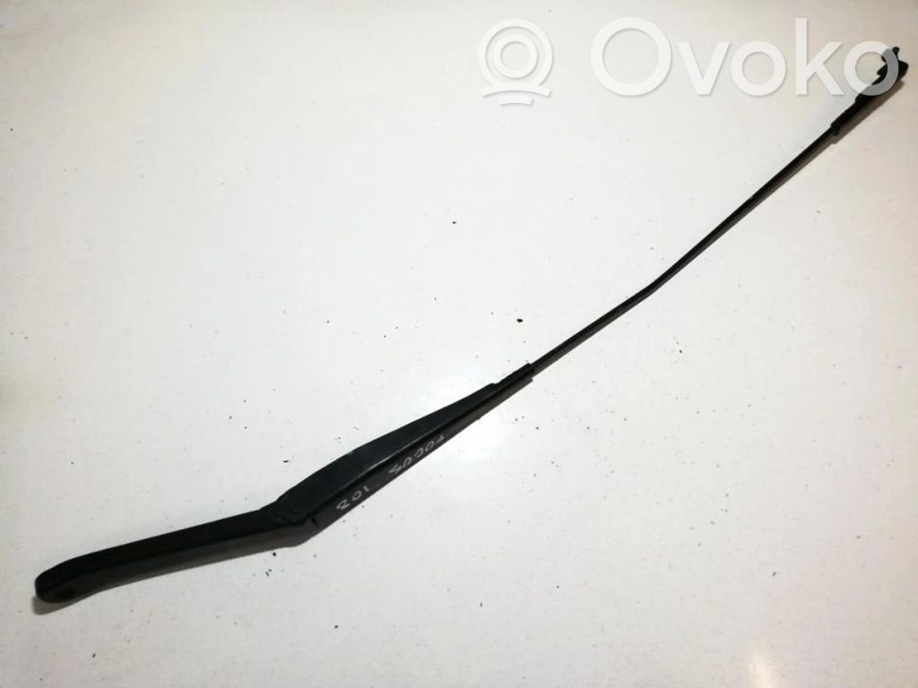 Ford Focus Wischerarm vorne 