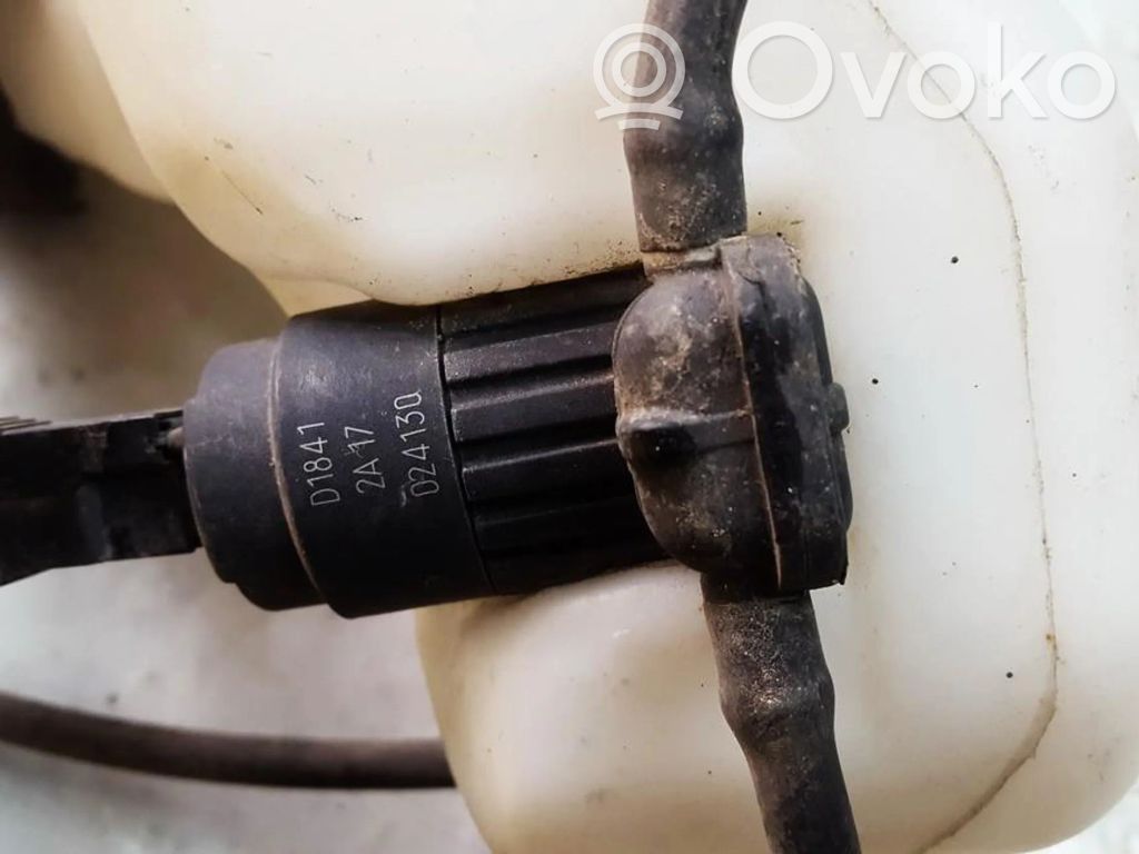 Windscreen/windshield washer pump   024130,2A17,024130,2A17,D1841