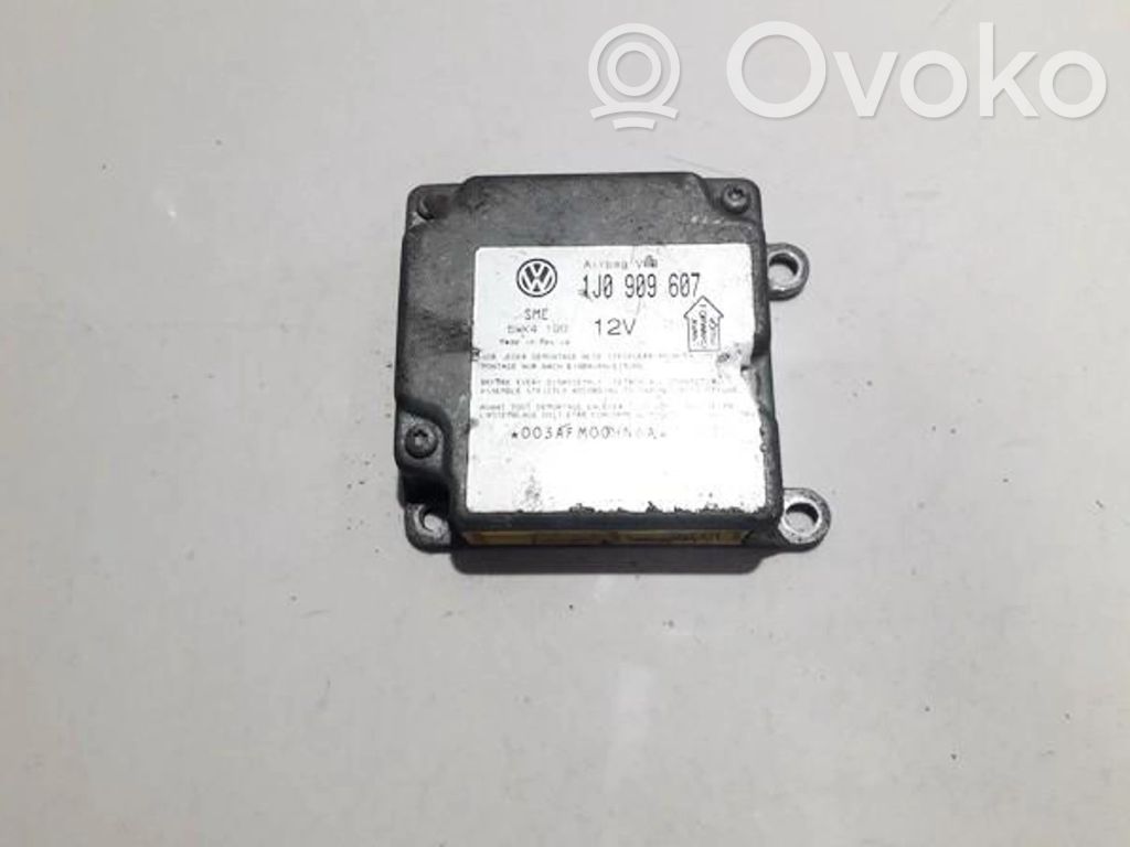 Volkswagen PASSAT B5 Centralina/modulo airbag 