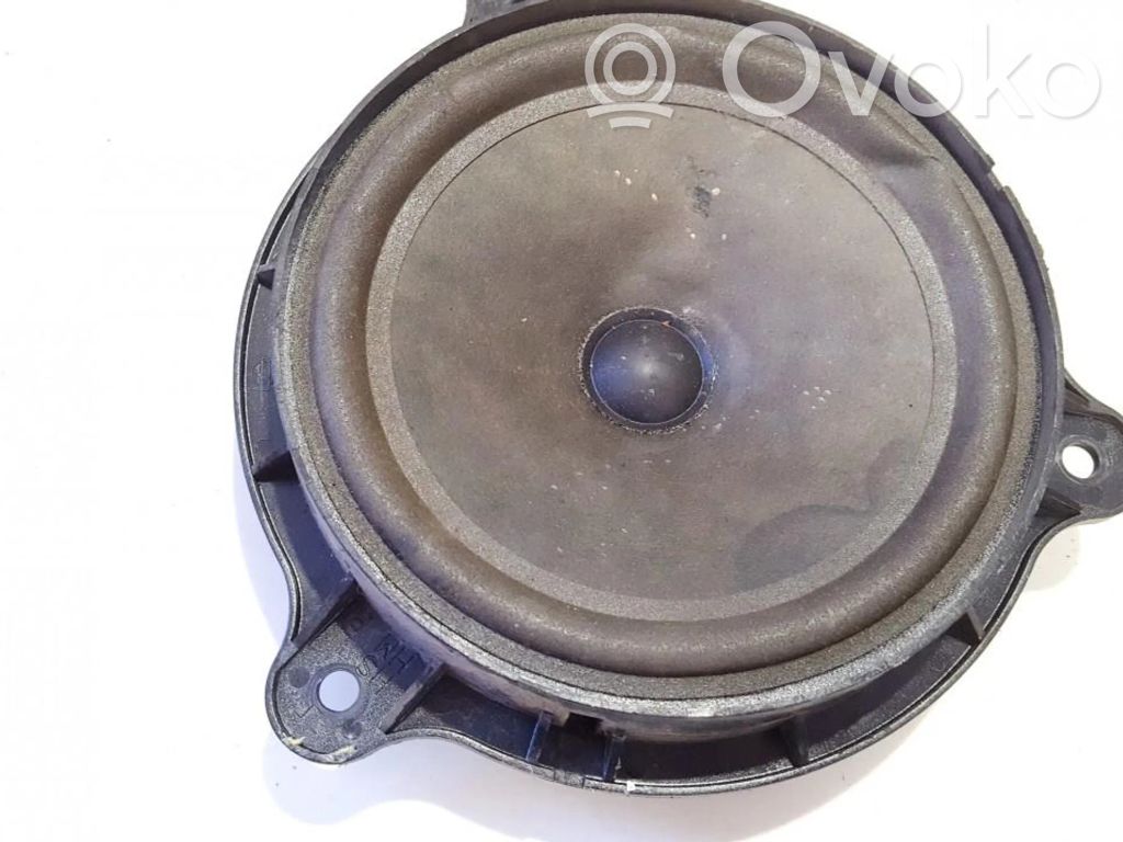 Nissan Almera N16 Głośnik drzwi przednich