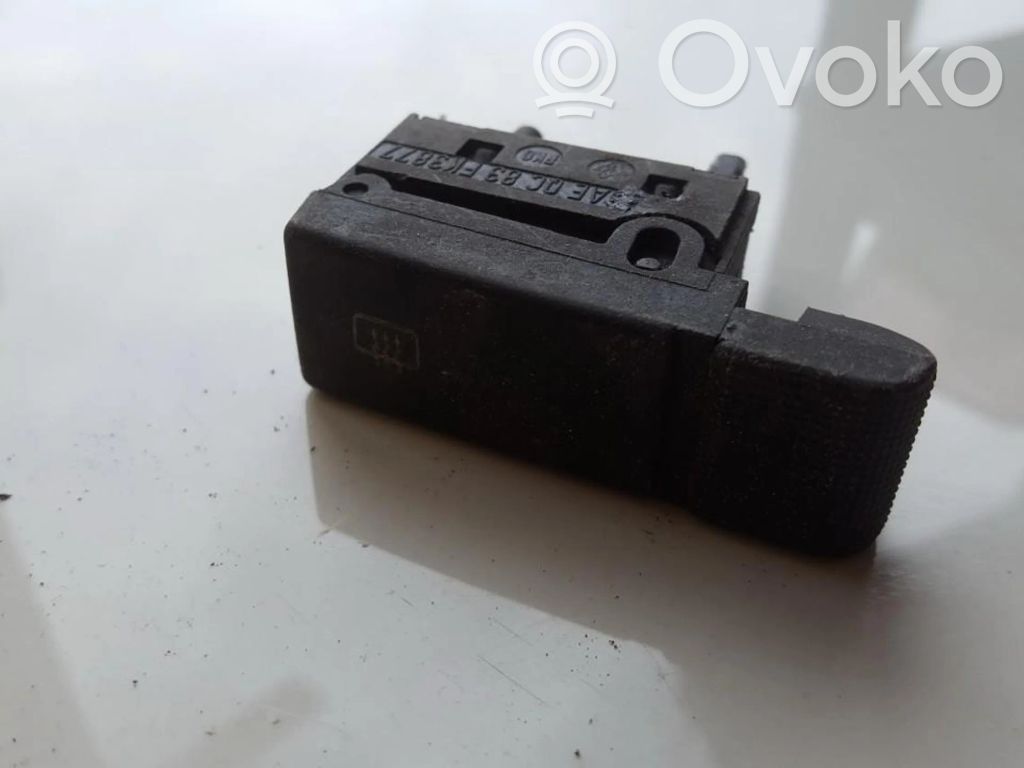 Audi 80 90 S2 B4 Windscreen/window heater switch 