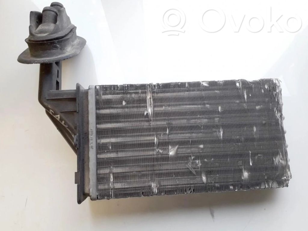 Radiator aerotermă