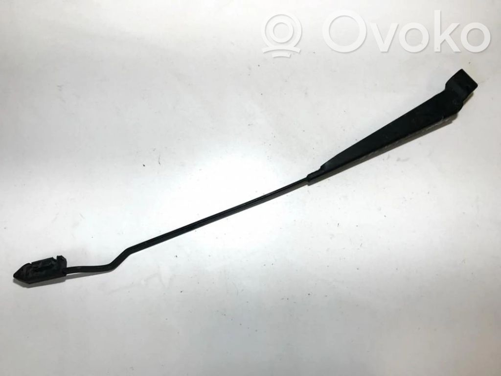 Renault Clio I Front wiper blade arm 