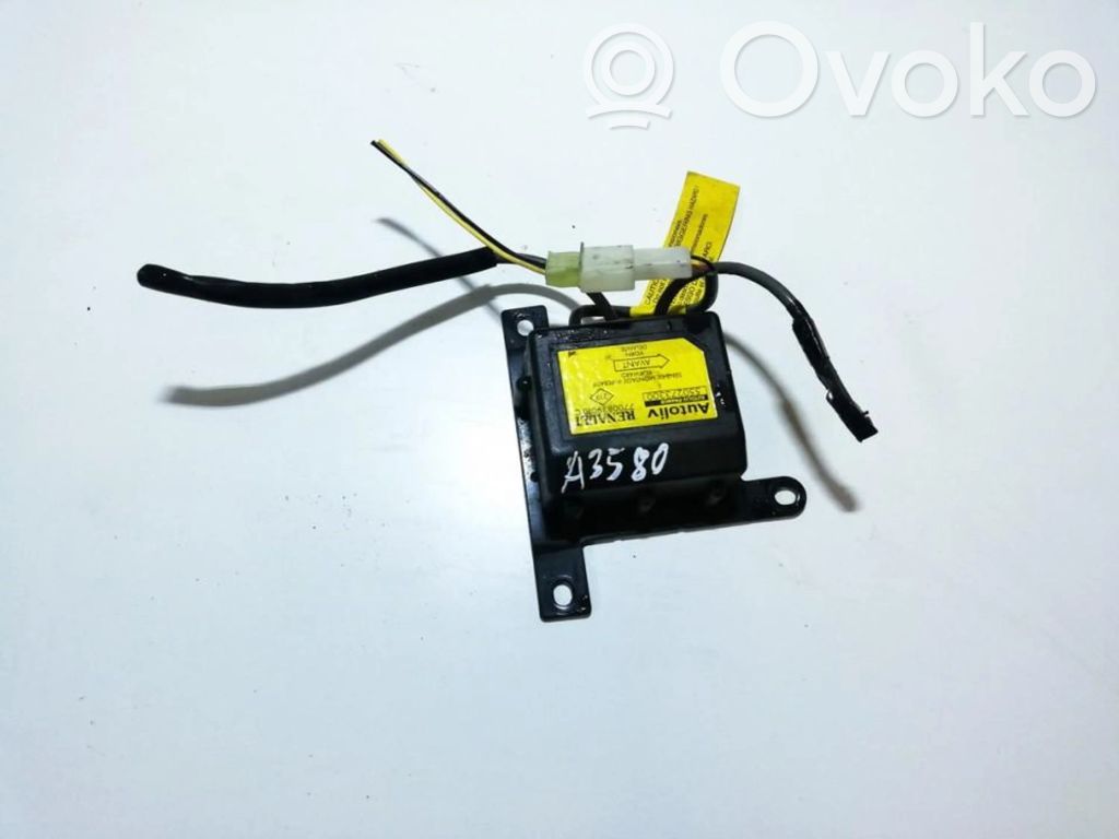 Renault Twingo I Airbag control unit/module 
