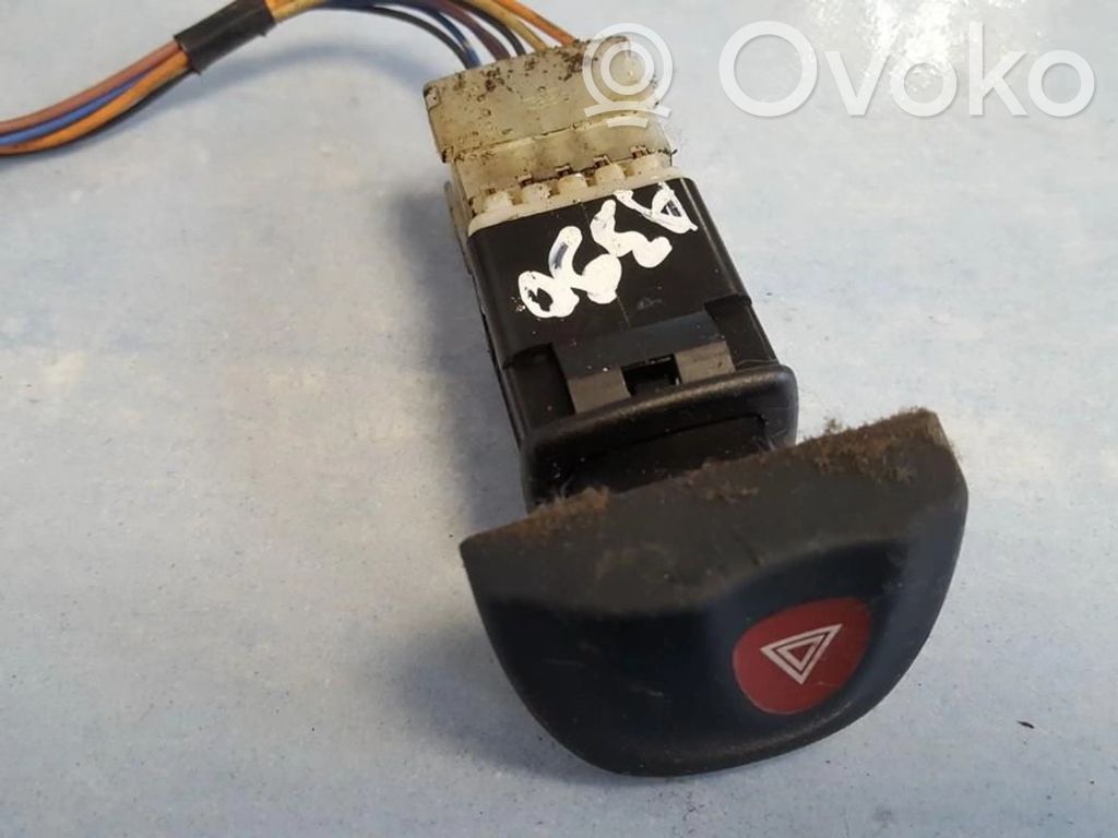 Botón interruptor de luz de peligro   841043,841043