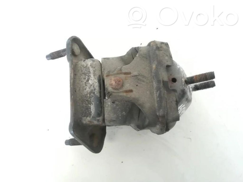 Chrysler Intrepid Engine mount bracket 