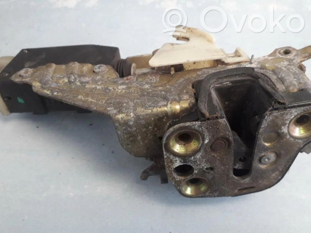 Etuoven lukko   90449073,1101215,1101215,90449073