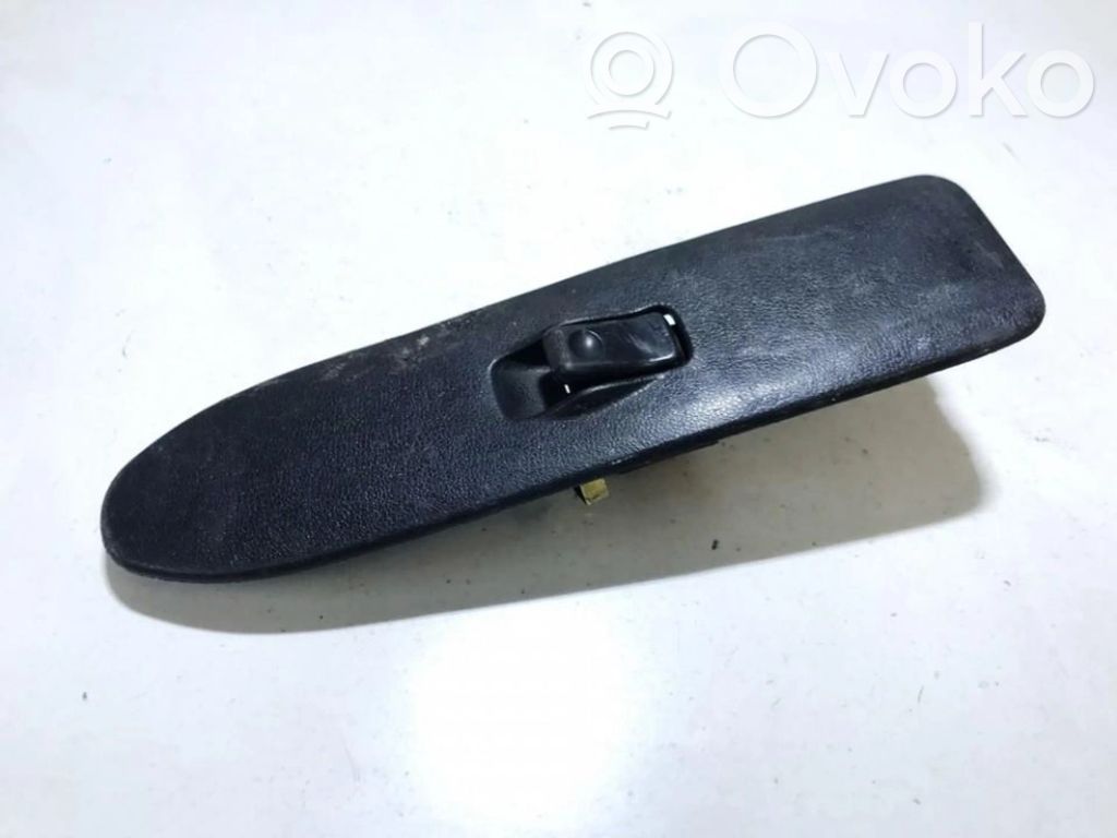 Interrupteur commade lève-vitre   LB824581E,LB824581E