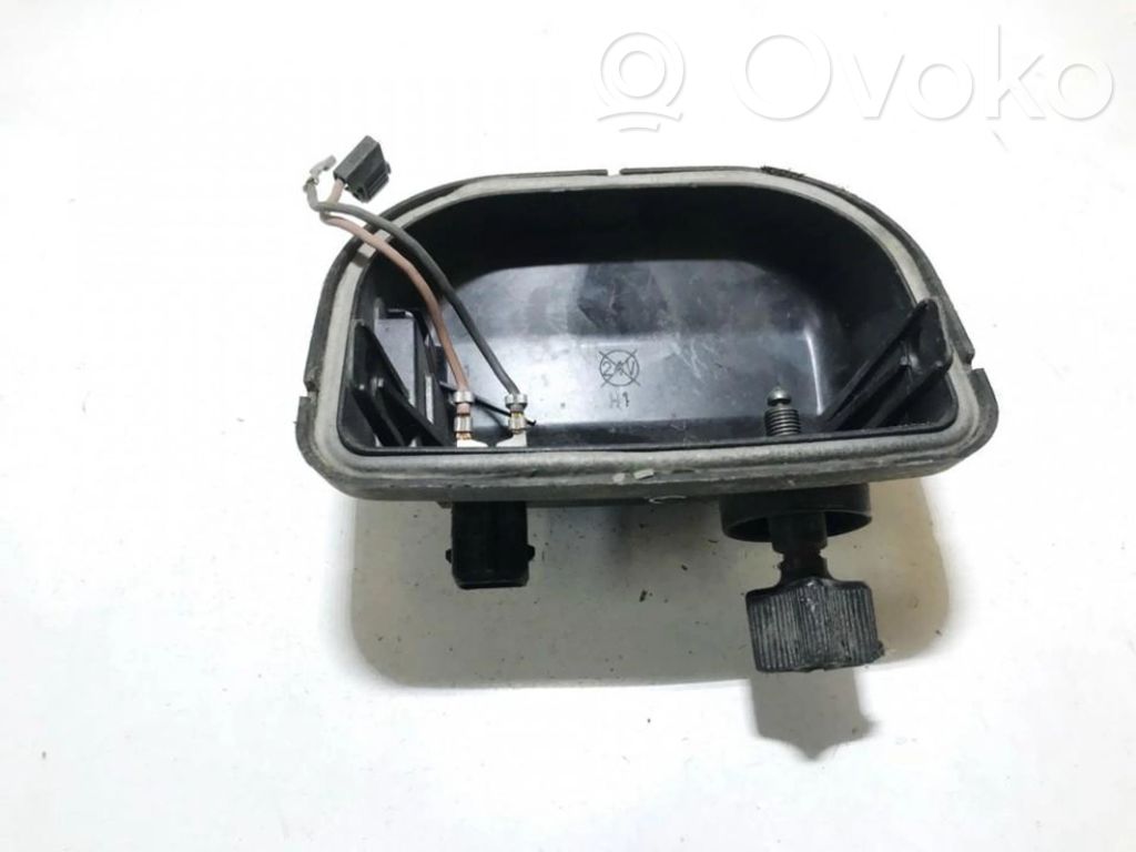 Peugeot 406 Osłona żarówki lampy przedniej 