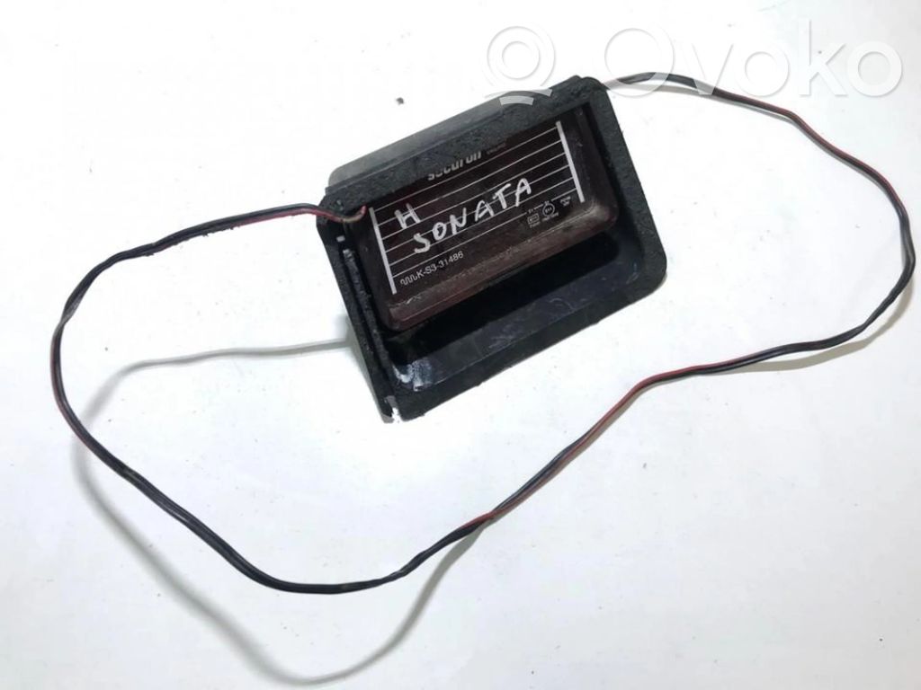 Troisième feu stop   KS331486,KS331486,KS331486,KS331486