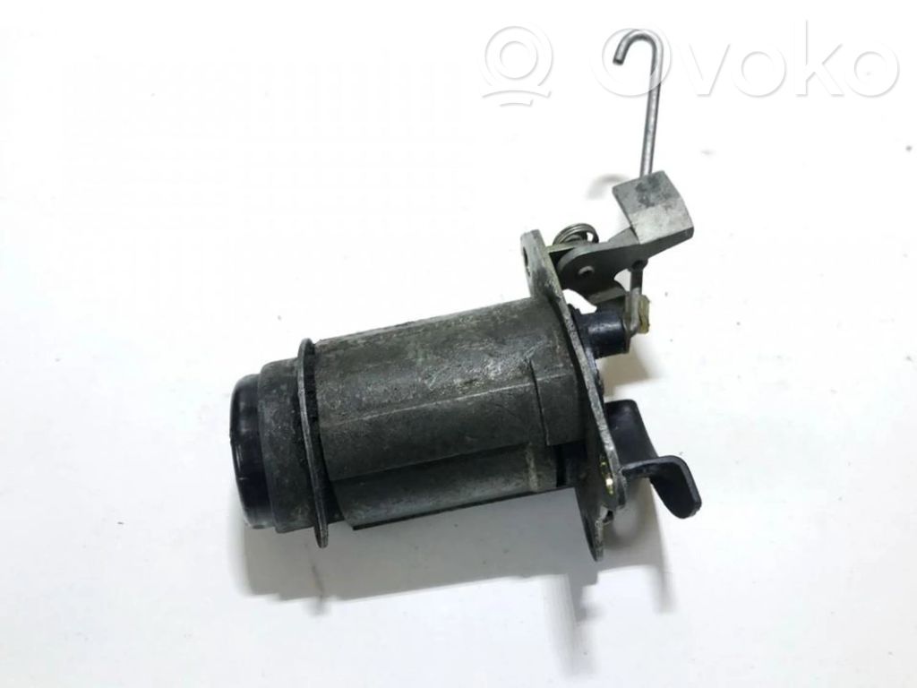 Opel Corsa B Tailgate exterior lock 