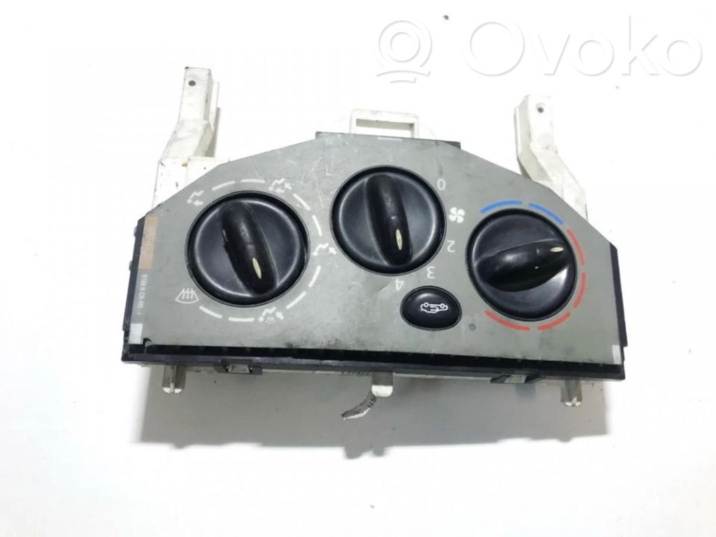 Opel Vivaro Climate control unit 