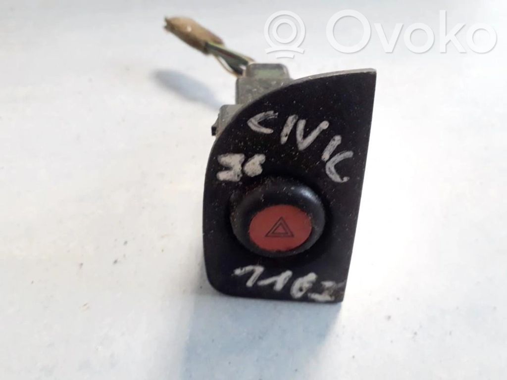 Botón interruptor de luz de peligro   157911,157911