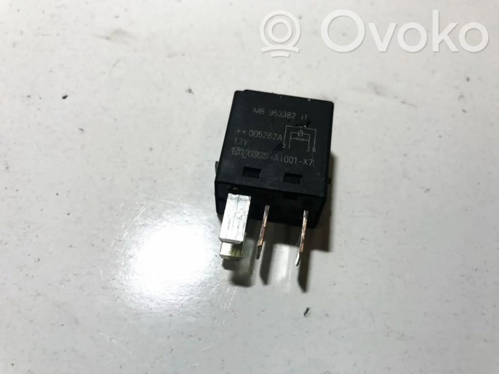Altri relè   MB953382,005626A,005626A,A1001X7,MB953382