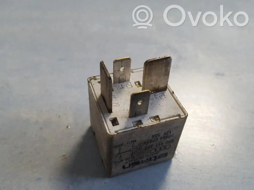 Otros relés   8D0951253,8D0951253