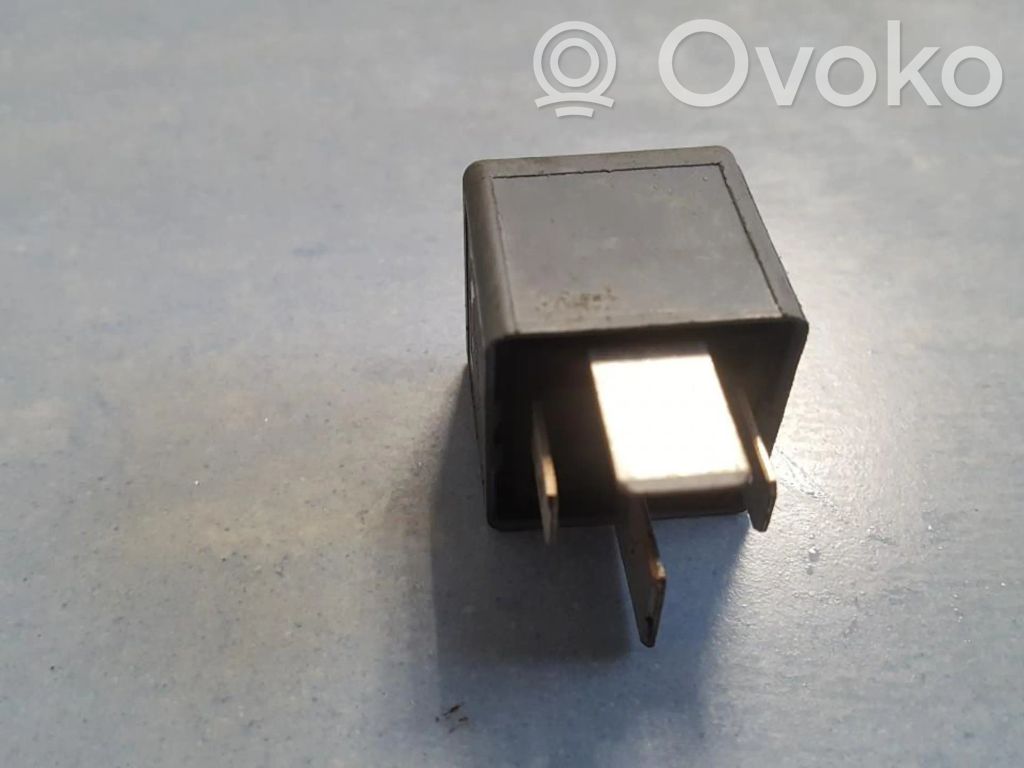 Altri relè   8D0951253,8D0951253