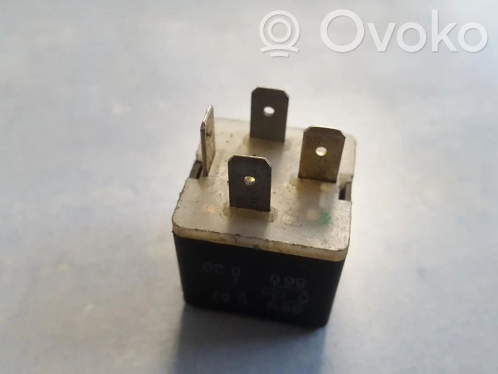Audi A6 S6 C5 4B Autres relais