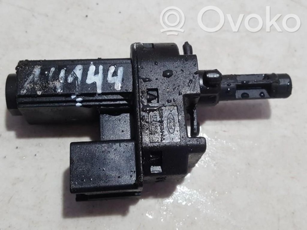 Comutator senzor pedală frână   4M5T7C534AA,4M5T7C534AA,4M5T7C534AA,4M5T7C534AA